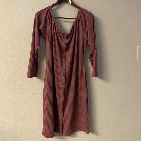 lu nyc Dresses & Skirts - *Lu-NYC - mauve off the shoulder faux button dress